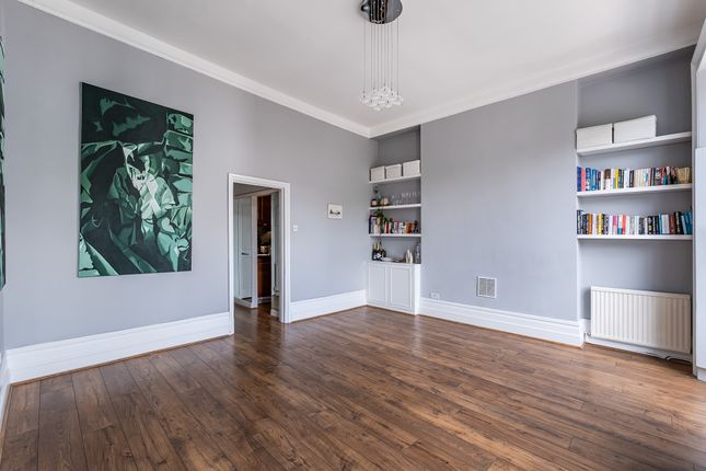 Flat 2, 46, Cumberland Street, London photo 2