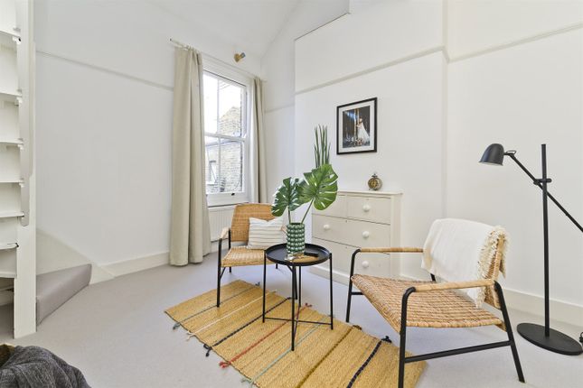 Terraced house for sale in Kelfield Gardens, London