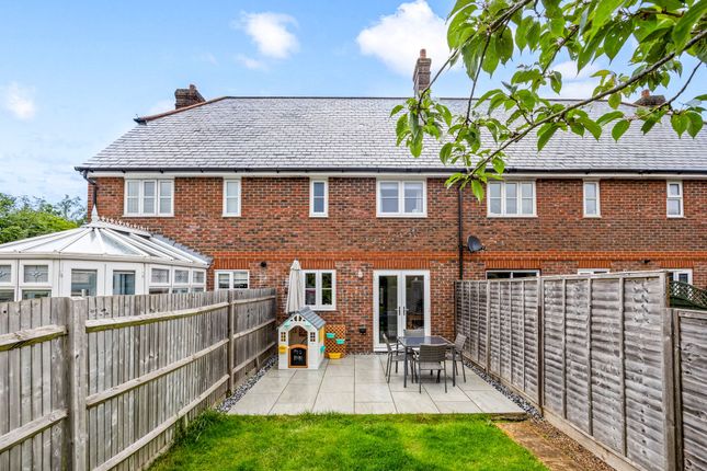 47 Morris Drive, Billingshurst photo 2