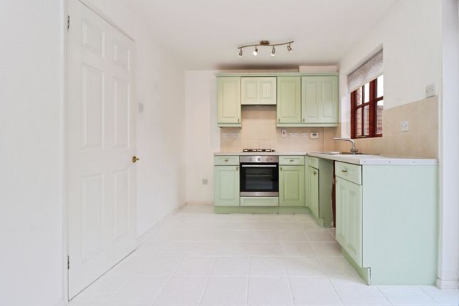 23, Fennel Drive, Bristol photo 4