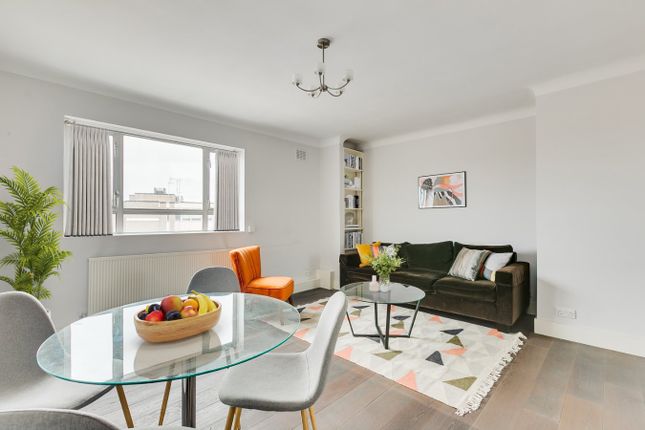 Flat to rent in Radley House, Park Road, Marylebone