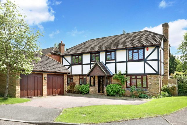 Thumbnail Detached house for sale in Bybend Close, Farnham Royal