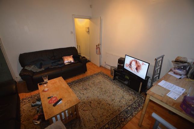 Terraced house to rent in Ashville Road, Leeds