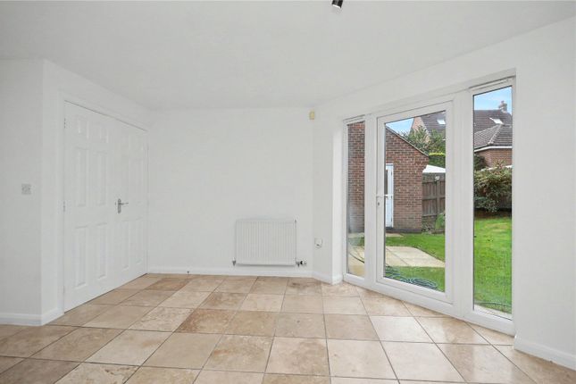 Blenkinsop Way, Leeds photo 3