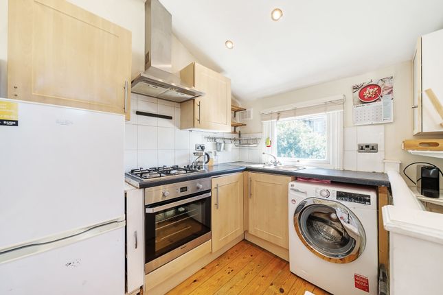 41, Danbrook Road, London photo 4