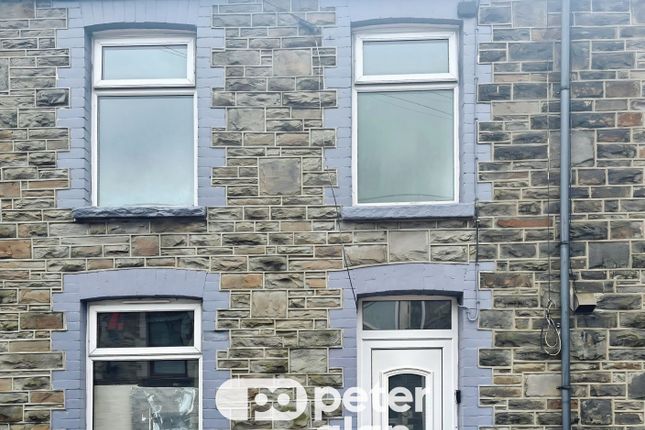 3-bed house on 53, Mountain Ash, £800/mo