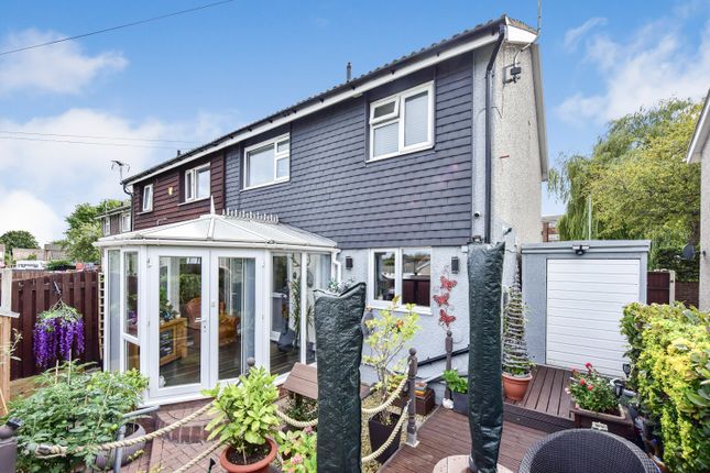 9, Hollis Close, Rotherham photo 2
