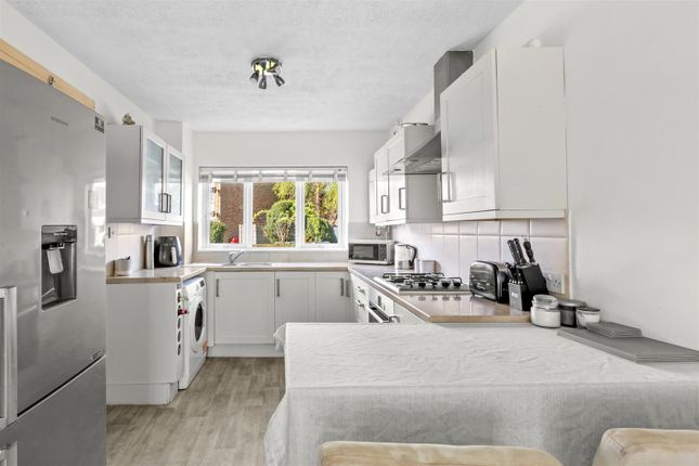 15, Fennels Road, High Wycombe photo 4