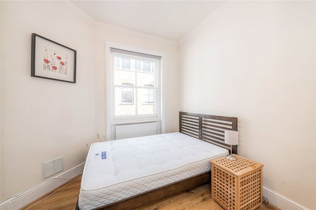 Flat to rent in Luxborough Street, London