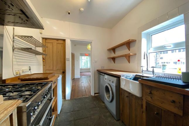 38, Whalley Avenue, Manchester photo 4