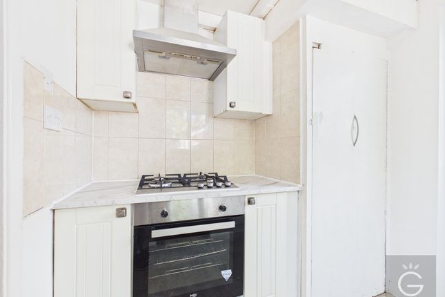 50, Fairwater Drive, Reading photo 4