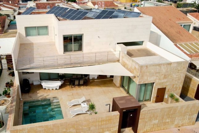 Villa for sale in San Pedro Del Pinatar, Murcia, Spain