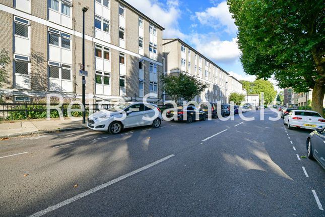 Maisonette to rent in Glengarnock Avenue, Isle Of Dogs, Isle Of Dogs