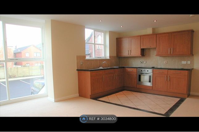 Flat, Garden Court Tulketh Avenue, Ashton-On-Ribble, Preston photo 3