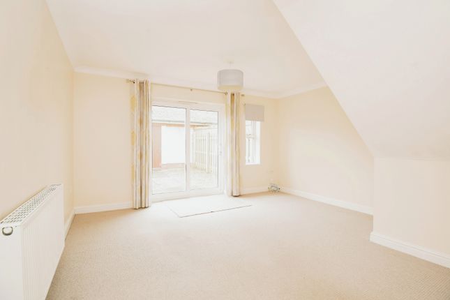 14, Victoria Mews, Cardiff photo 2