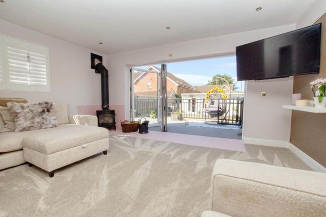 31, Valentine Avenue, Southampton photo 4
