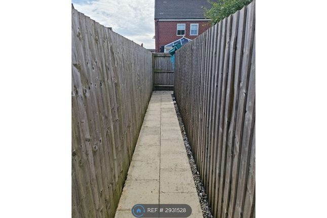 Mosslake Way, Liverpool photo 2