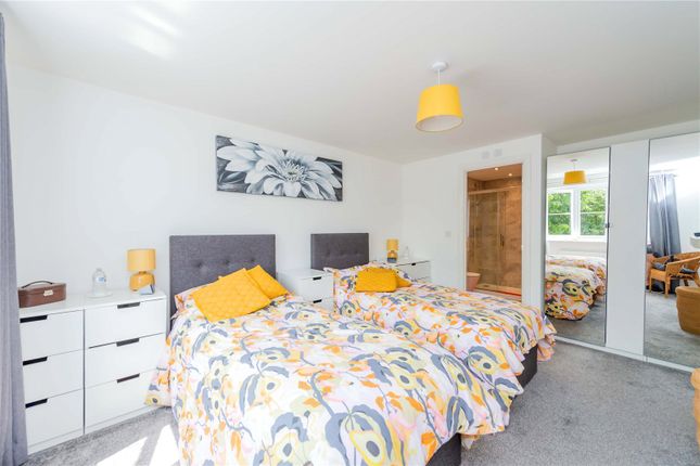 44, Chedwell Spring, Telford photo 4