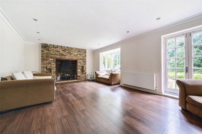 Folitsa House, 2, Lynford Close, Herts photo 2
