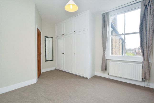 26, North Worple Way, London photo 3