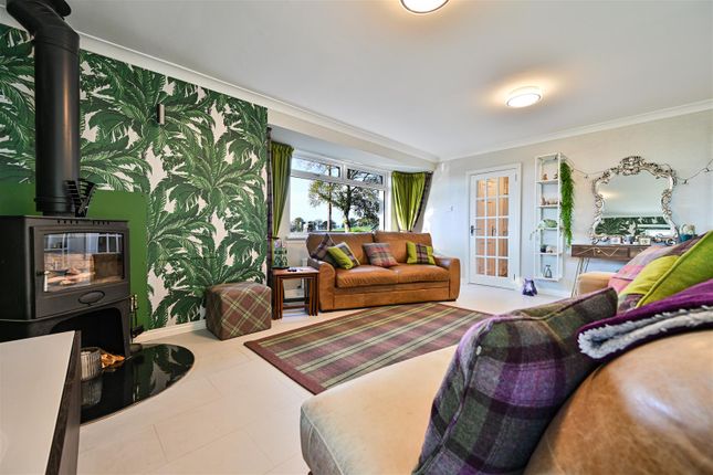 Tall Pines, Edinburgh Road, Lanark photo 3