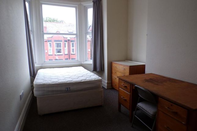 Spacious Double Bedroom Featuring Large Windows Th...