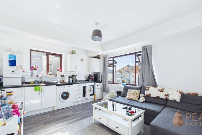 First Floor Front, 166 Brighton Road, Lancing photo 2