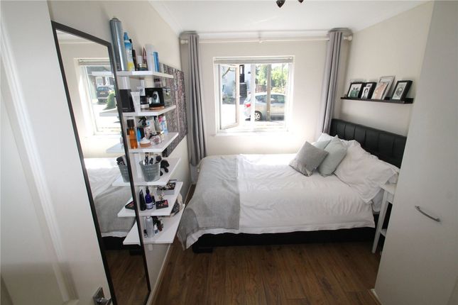 Flat 2, Masefield Court Leicester Road, Barnet photo 4