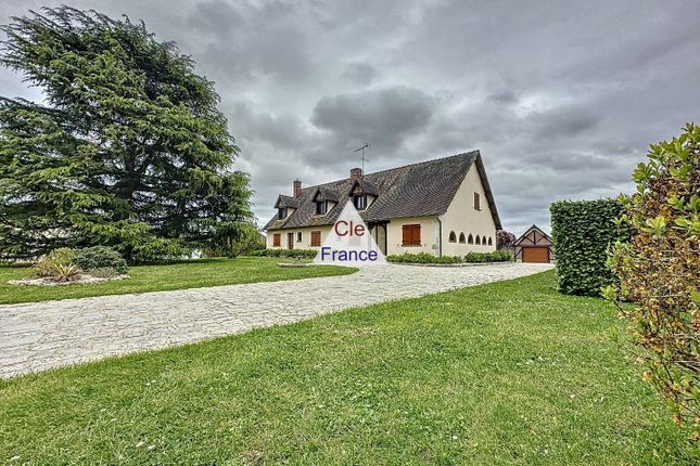 Detached house for sale in Ouzouer-Sur-Trezee, Centre, 45250, France