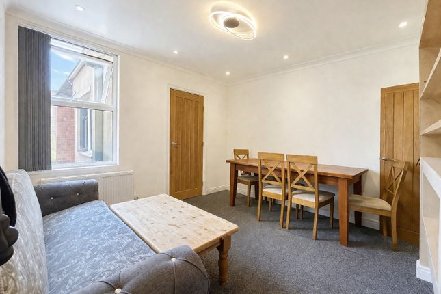 40, Upper Green Street, High Wycombe photo 4