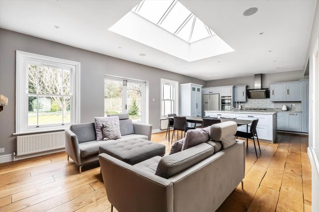 25, Austen Road, Guildford photo 2