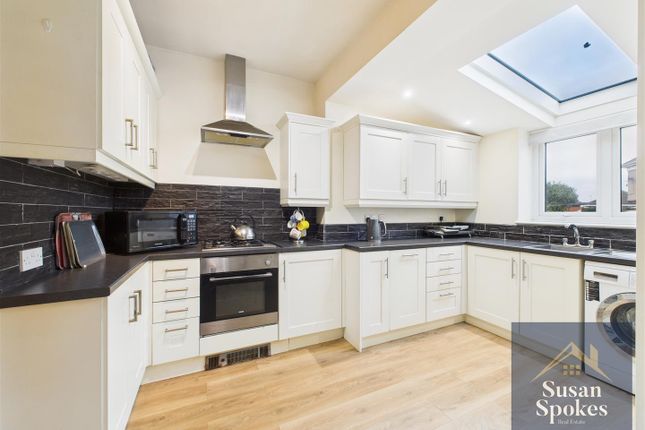 14, Forster Avenue, South Shields photo 2