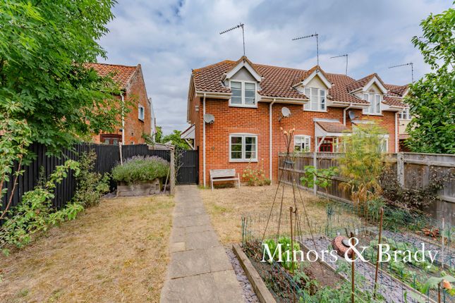 Thumbnail Terraced house for sale in The Green, Bungay