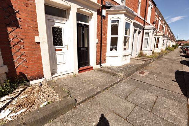 Flat to rent in Tavistock Road, Jesmond, Newcastle Upon Tyne