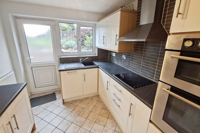 59, Frensham Drive, Warwickshire photo 3