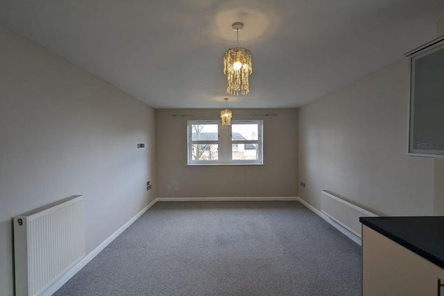 Thumbnail Flat to rent in Meadowbank Close, Isleworth
