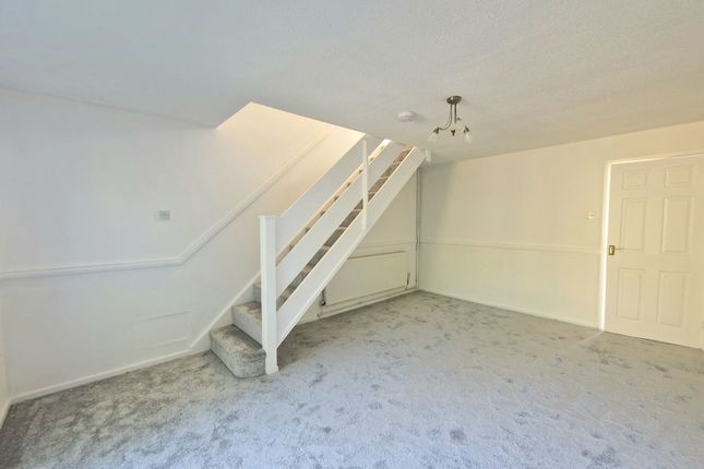 120 Heol Castell Coety, Bridgend photo 2