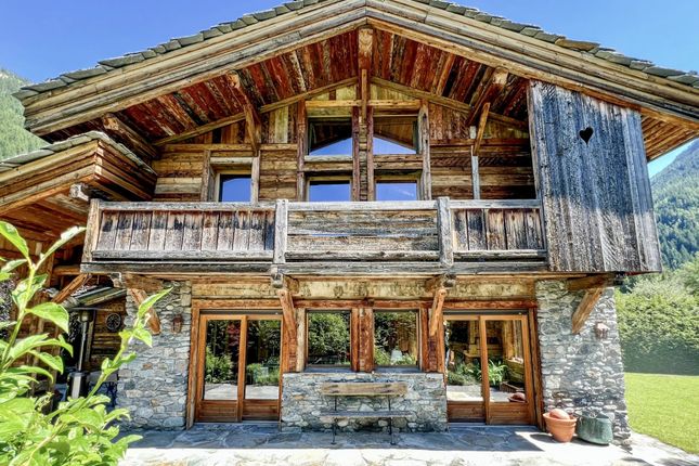 Chalet for sale in Chamonix, Chamonix / St Gervais, French Alps / Lakes