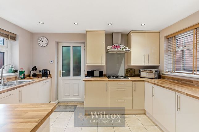 6 Claughton Avenue, Bolton photo 3