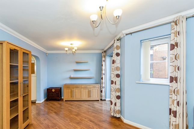 20, Foundry Walk, Kettering photo 3