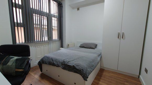 Flat Flat 4, Flat 4, 18-20, Albion Street, Leicester photo 5