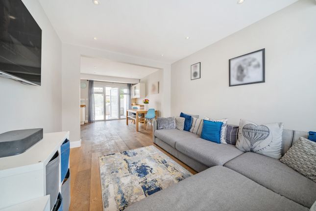 Thumbnail Terraced house for sale in Garth Close, Morden