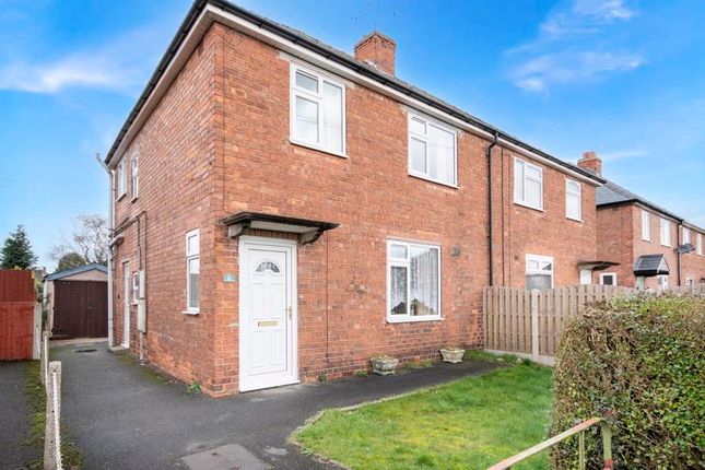 Thumbnail Semi-detached house for sale in Leafield, Retford