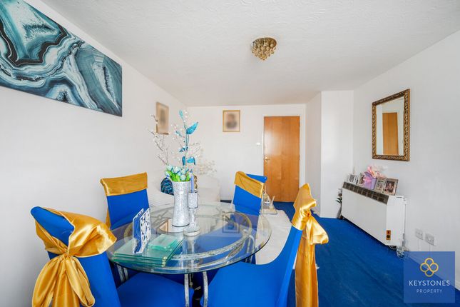 Flat Flat 8, Natasha Court, Mimosa Close, Harold Hill photo 4