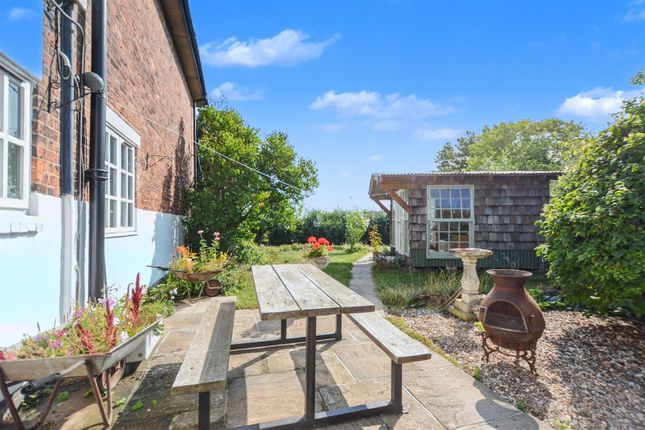 3 Woodpecker Cottage, Woodpecker Hill, Ilkeston photo 4