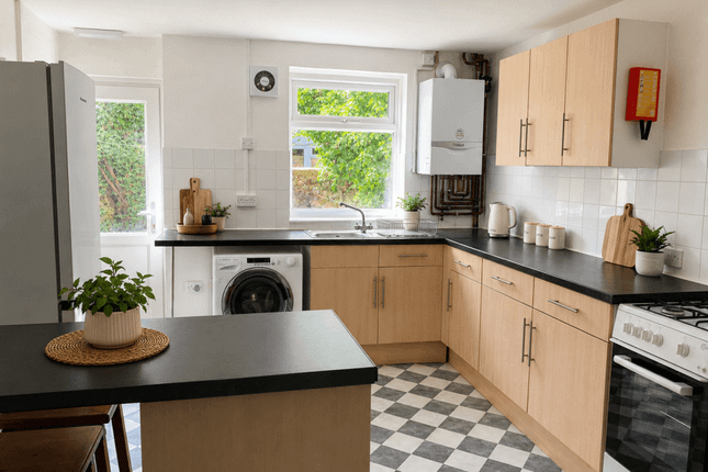 43, St Mary Magdalene Street, Brighton photo 5