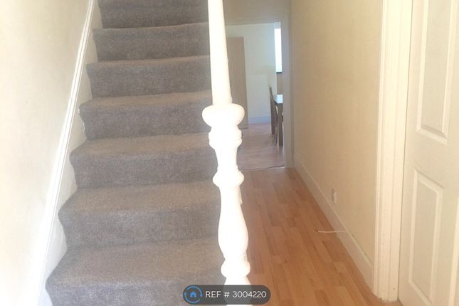 Salisbury Road, London photo 2
