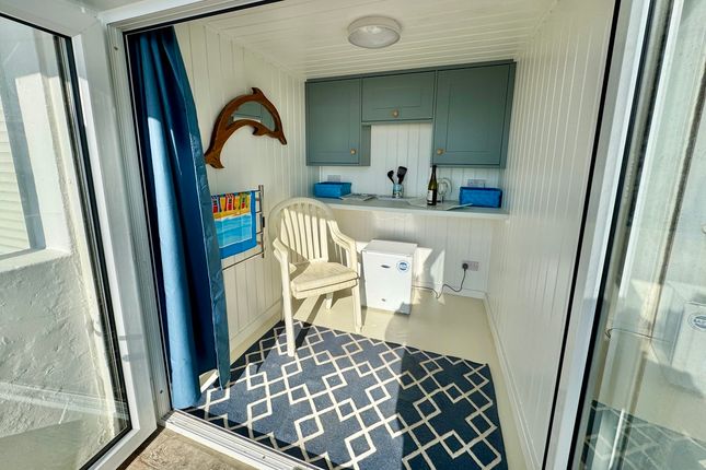 Beach Chalet 66, Burlington Chine, Swanage photo 4
