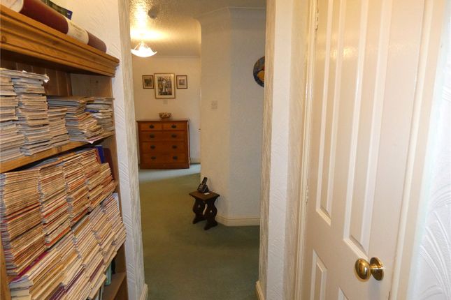 Flat 3, Temple Court,, Temple Road, Derbyshire photo 2