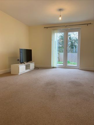 52, Garfield Park, Great Glen, leicester photo 5